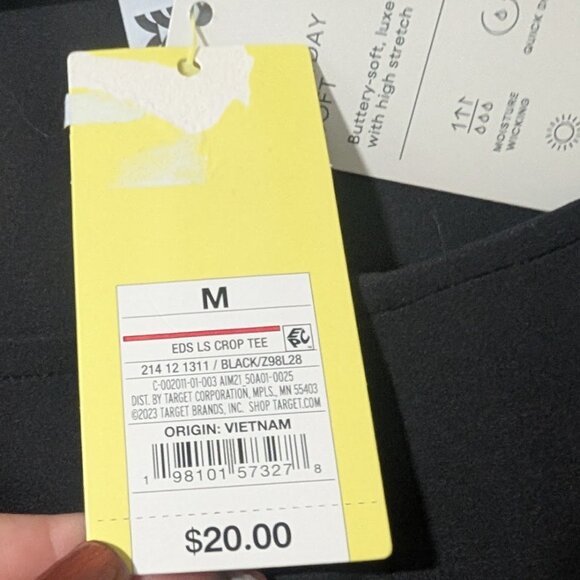 All In Motion | Everyday Soft Cropped Long Sleeve Top In Black - Picture 11 of 13